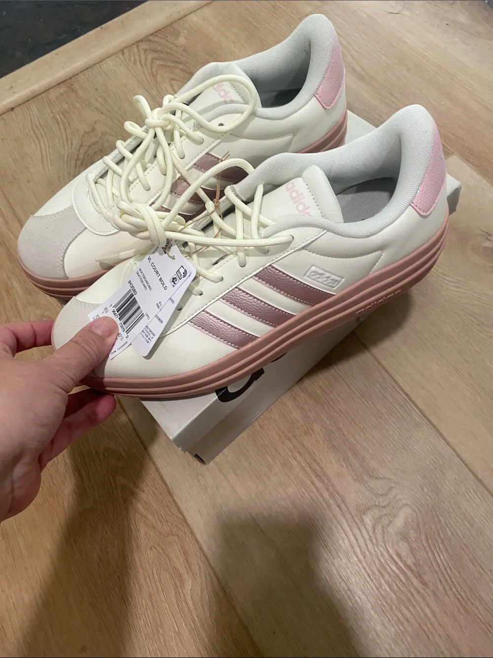 🆕 Women’s Adidas VL Court Bold Shoes - Ivory / Sandy Pink. Size 10. NIB